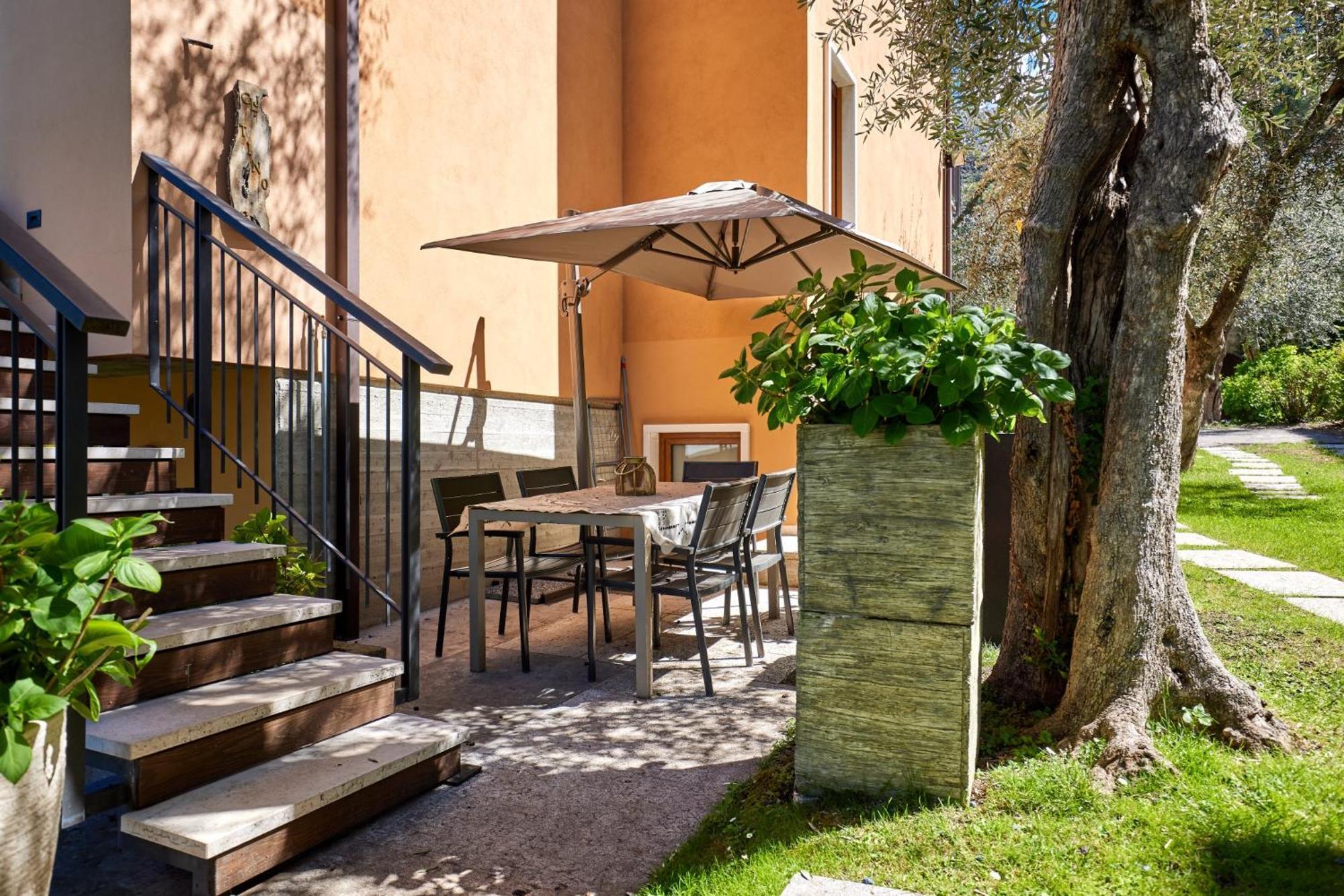 Callalillyjardin Malcesine Buitenkant foto