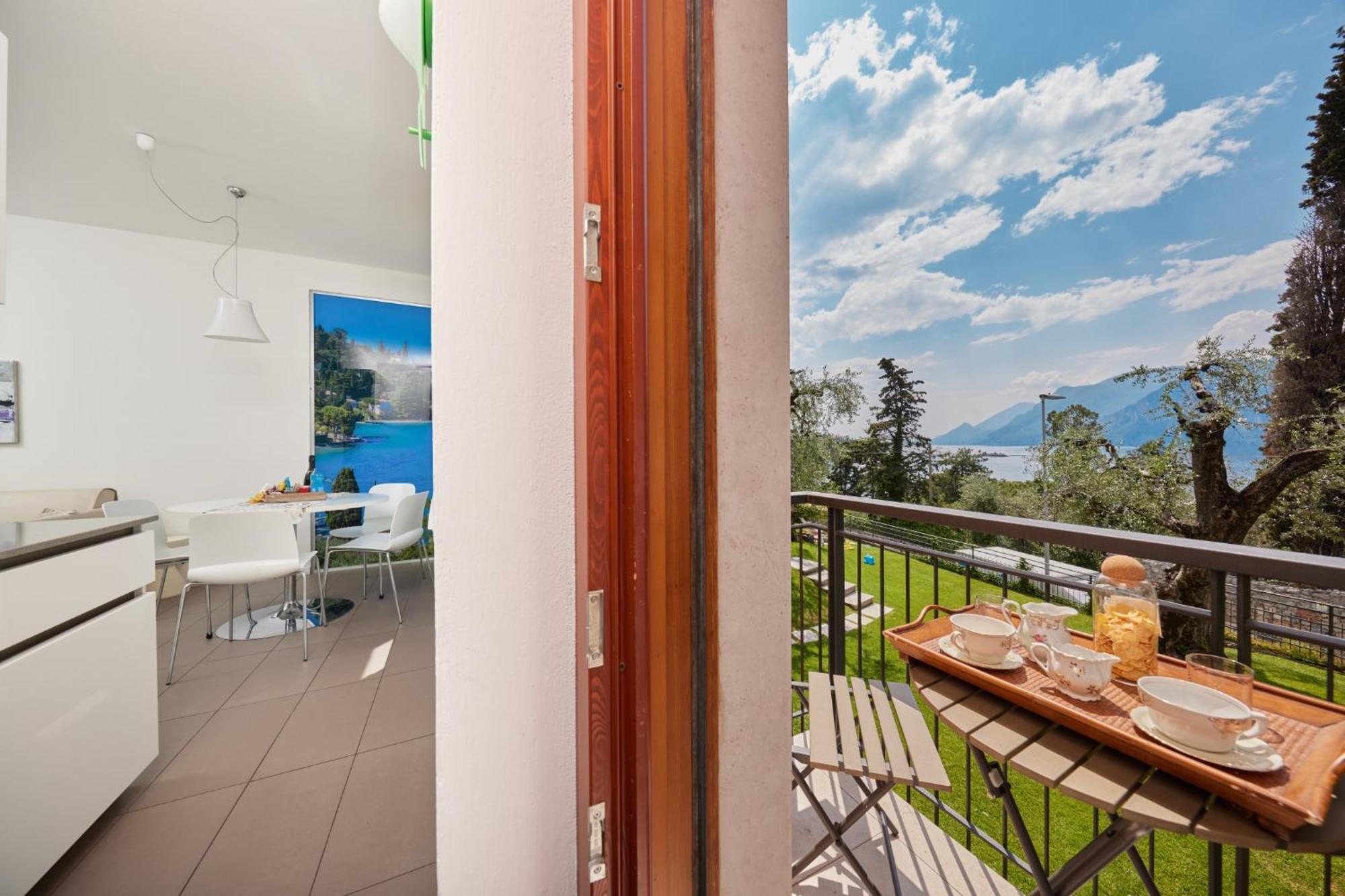 Callalillyjardin Malcesine Buitenkant foto