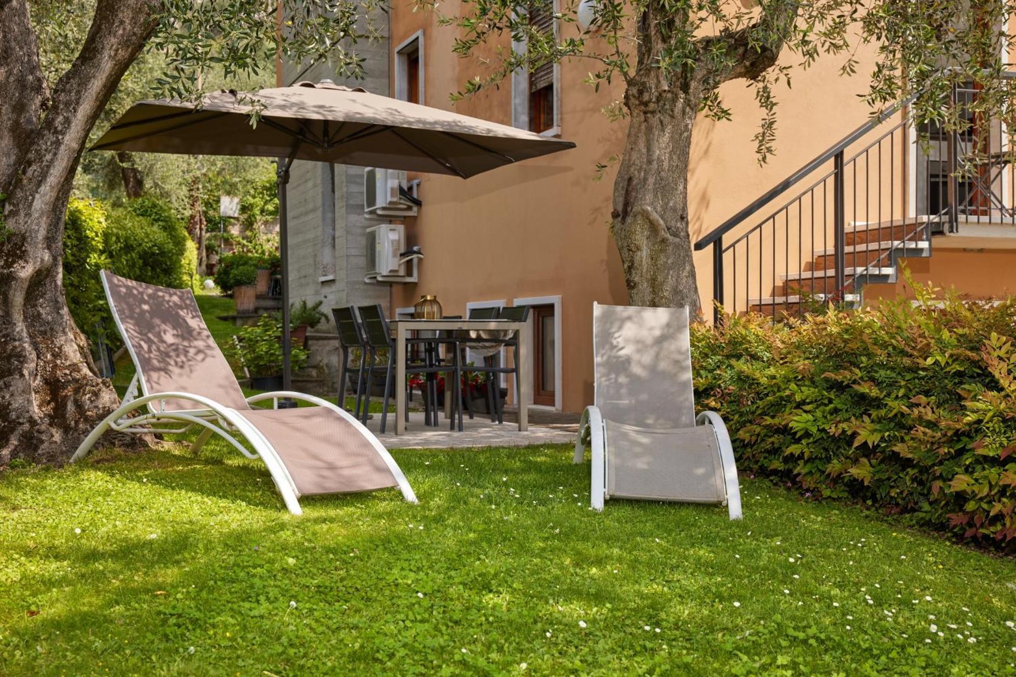 Callalillyjardin Malcesine Buitenkant foto