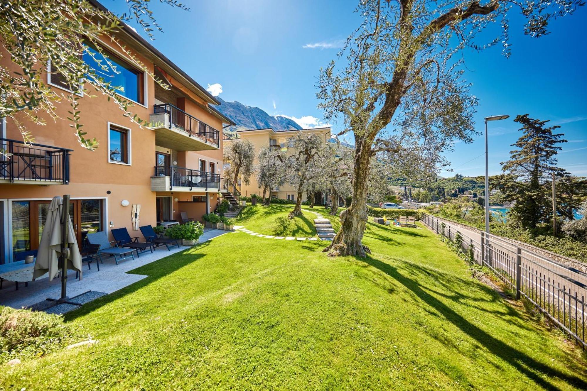 Callalillyjardin Malcesine Buitenkant foto