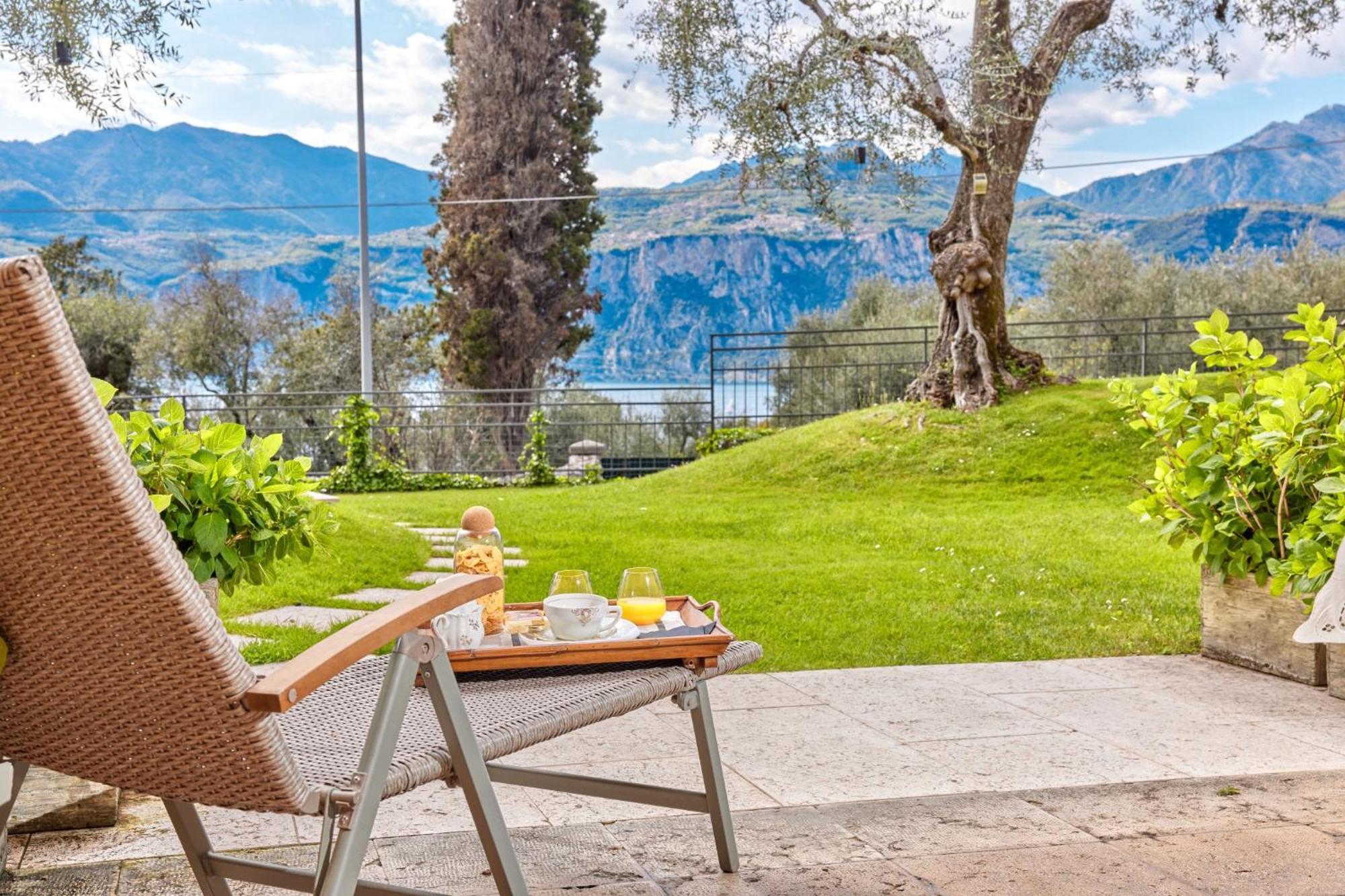 Callalillyjardin Malcesine Buitenkant foto
