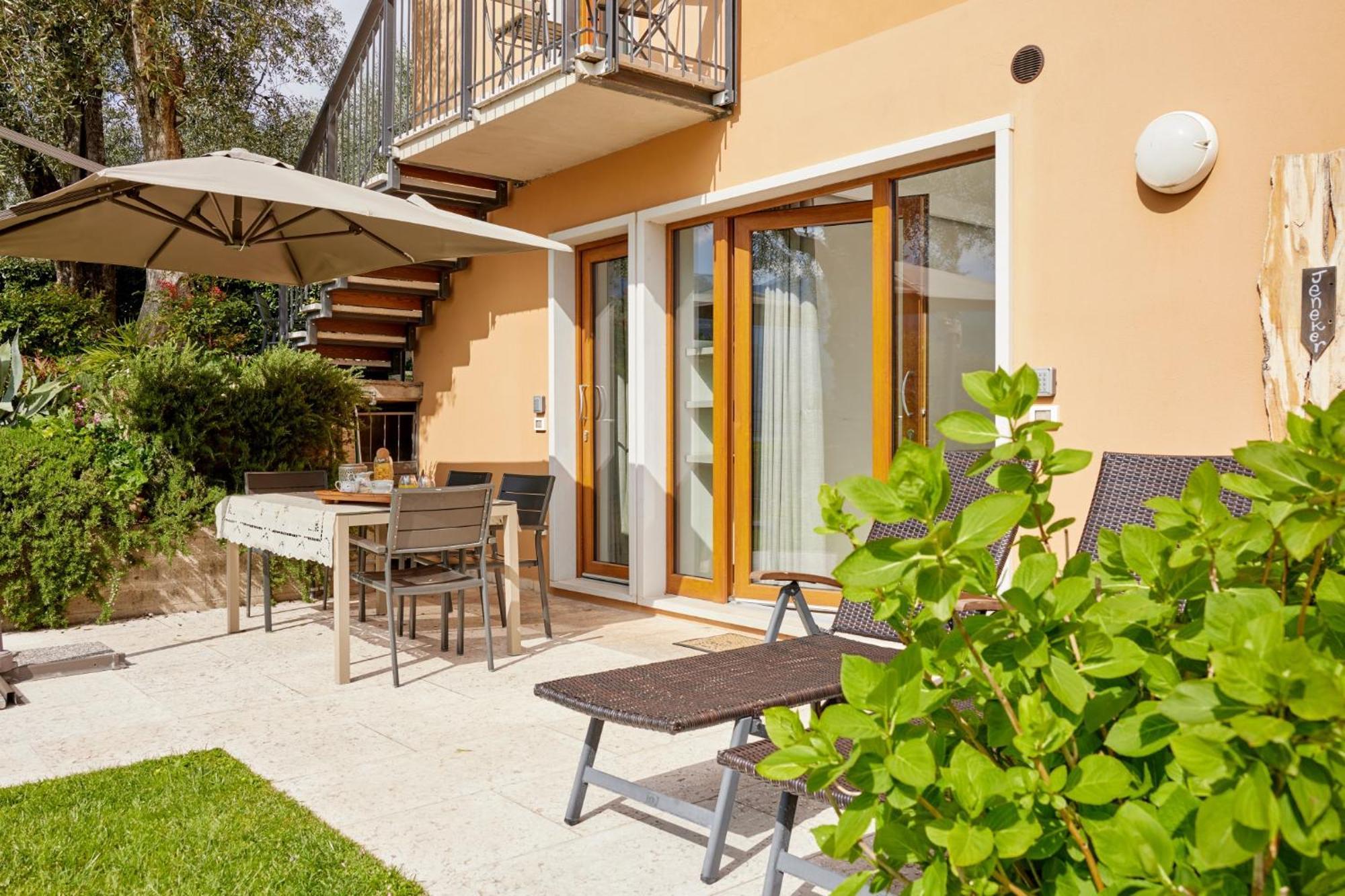 Callalillyjardin Malcesine Buitenkant foto