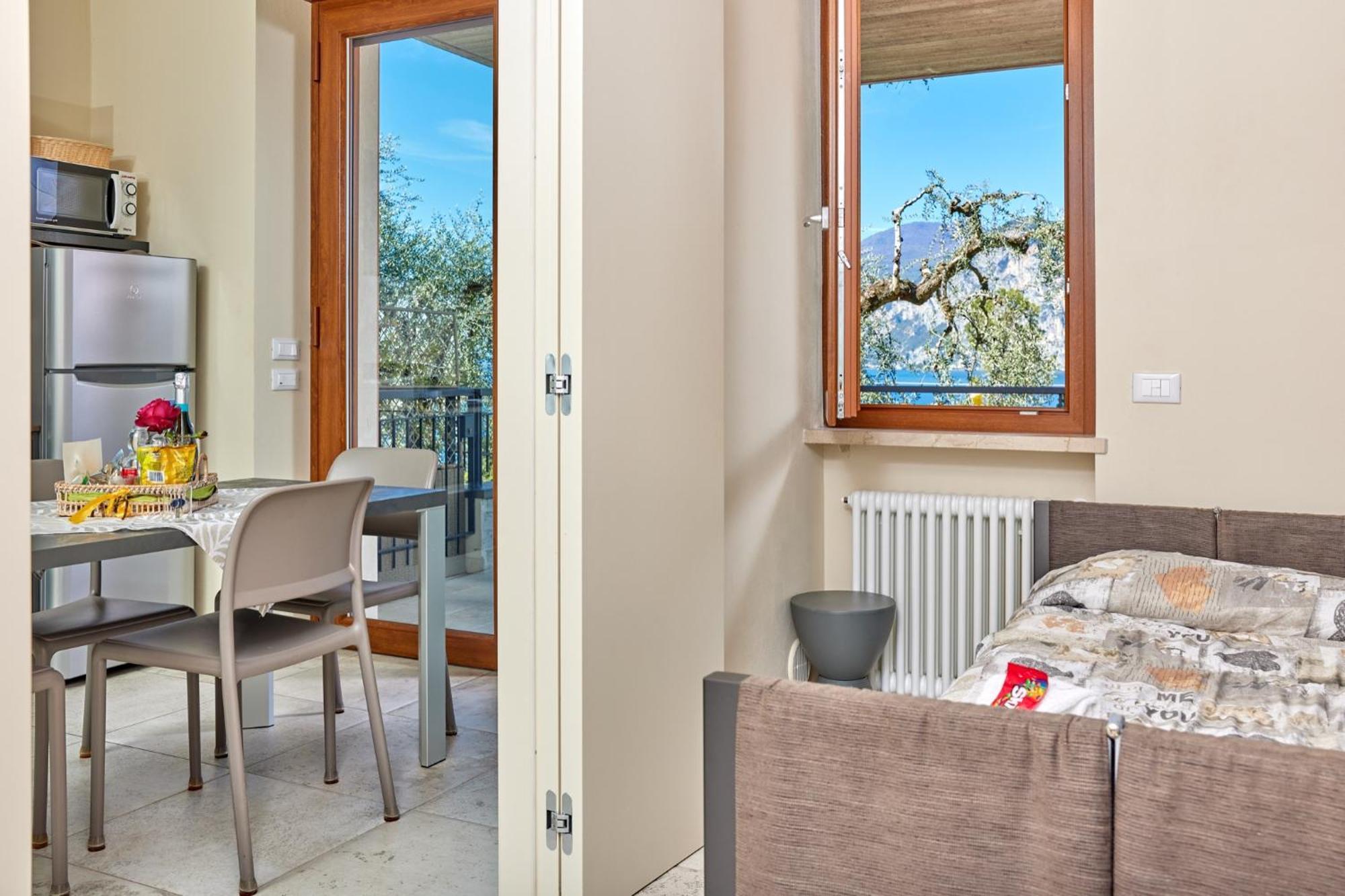Callalillyjardin Malcesine Buitenkant foto